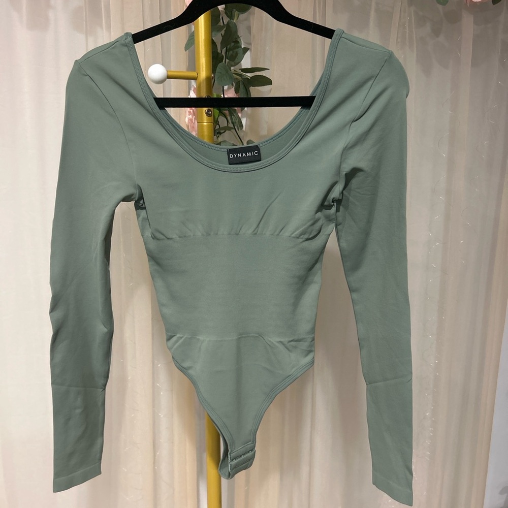 Dynamic Seamless Long Sleeve Bodysuit Sage Green One Size